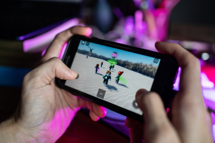 7 Game HP Ini Cocok Dimainkan untuk Pasangan LDR