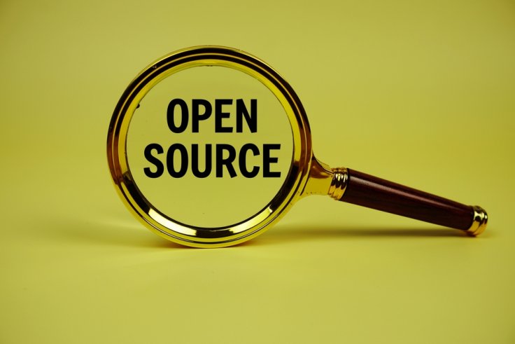 Apa Itu Open Source? Ini Kelebihan dan Contohnya!